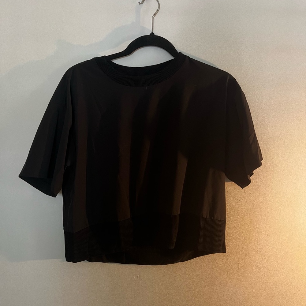 Athleta black tee